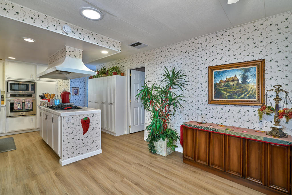 Tri Palm Estates - Manufactured In Park