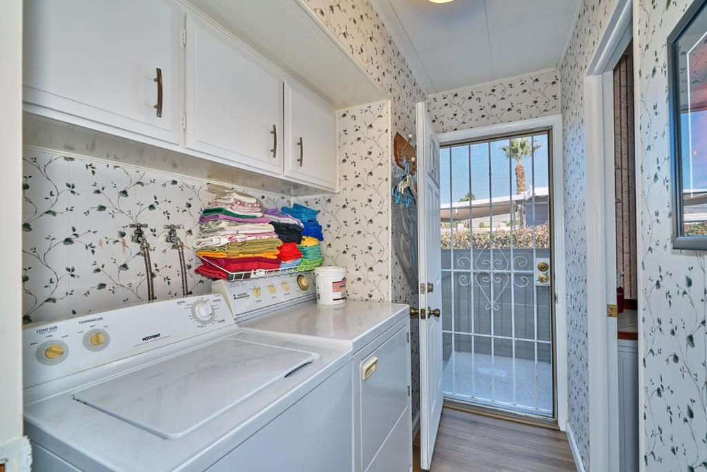 Tri Palm Estates - Manufactured In Park