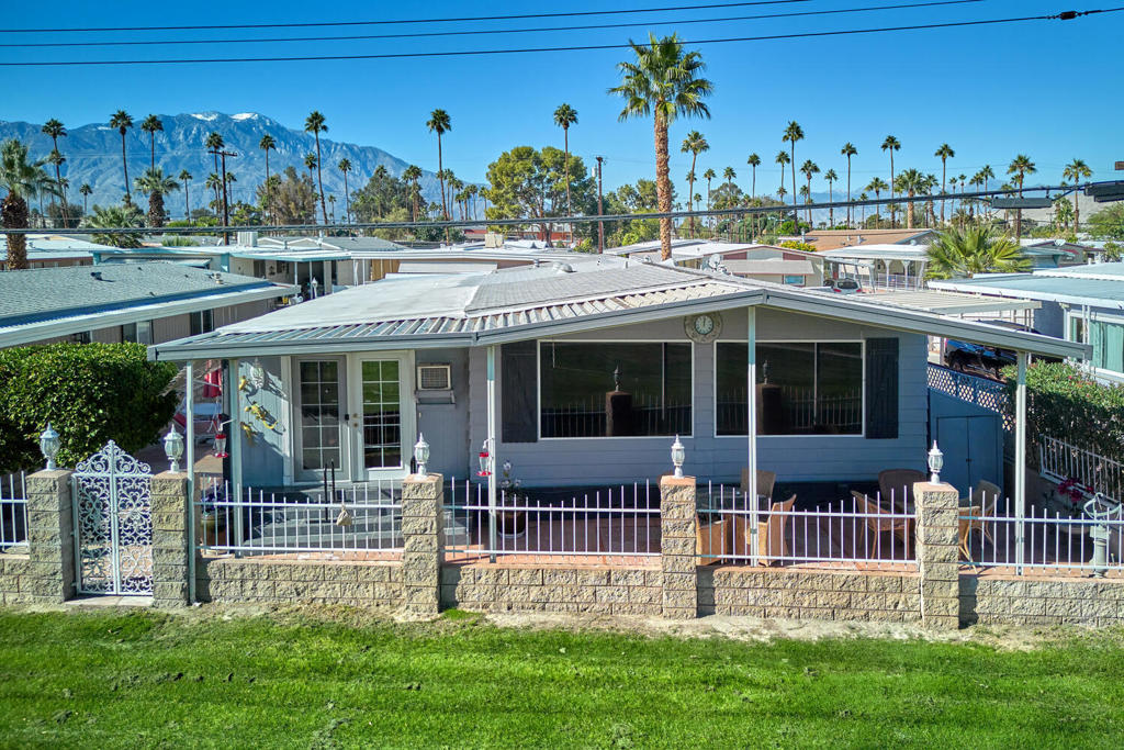 Tri Palm Estates - Manufactured In Park