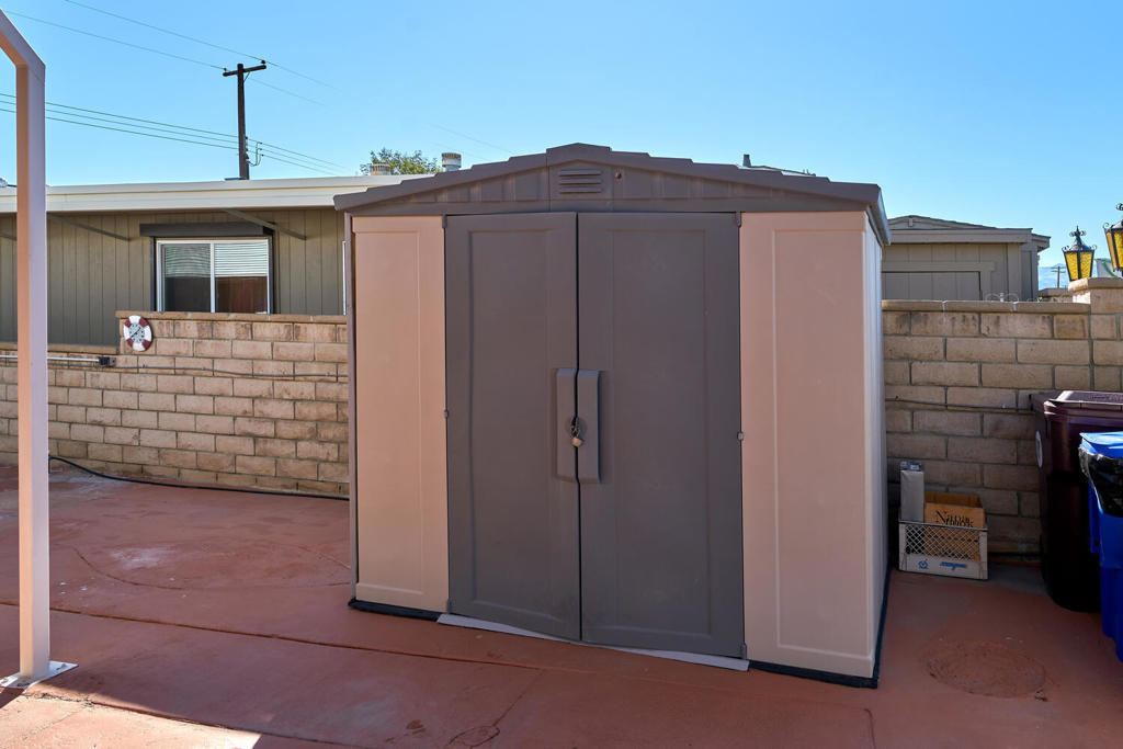 Tri Palm Estates - Manufactured In Park