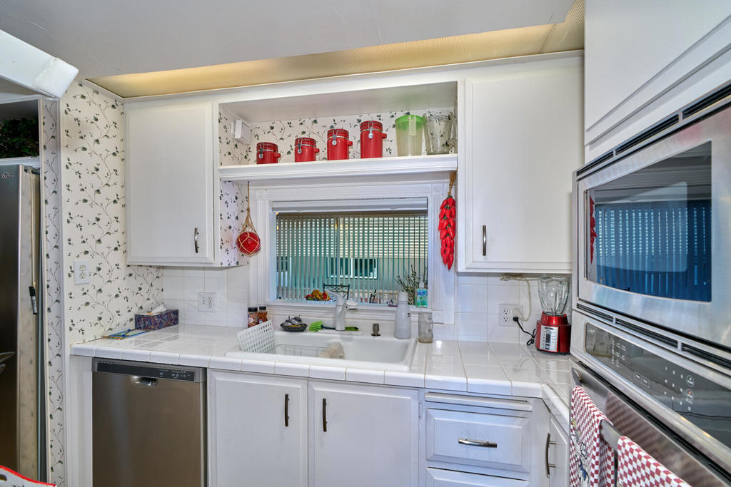 Tri Palm Estates - Manufactured In Park