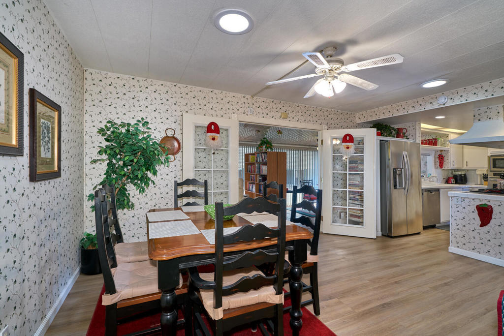 Tri Palm Estates - Manufactured In Park