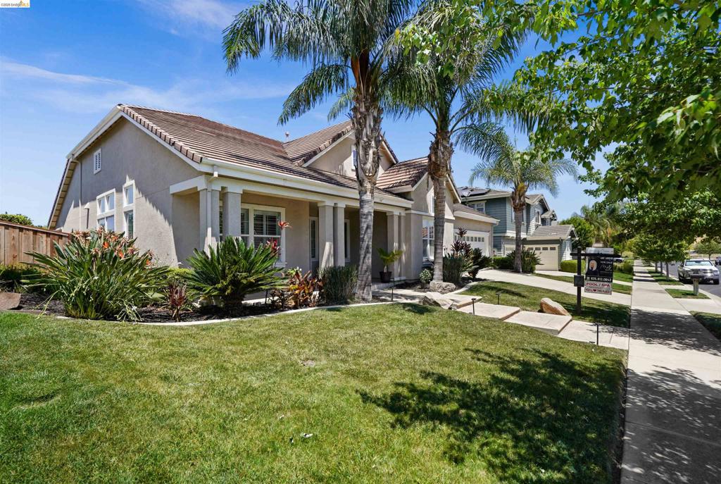540 Lakeview Dr