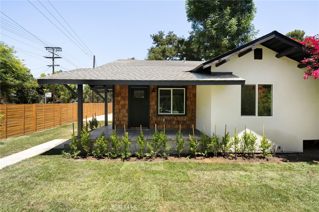 A stunningly renovated 2-bed, 2-bath home perfectly situated in one of Eagle Rock’s most desirable neighborhoods. Step inside to discover a bright, modern interior featuring stylish updated finishes, brand-new appliances, and a thoughtful open layout that seamlessly blends comfort and functionality.
Set on a generous lot, this property offers incredible potential. Approved plans are included for a 3-bedroom ADU with a 4-car garage — perfect for creating a guest house, rental income unit, or inspiring creative studio. Or, simply enjoy the expansive outdoor space as it is, ideal for entertaining, gardening, or relaxing under the California sun.
With the 134 Freeway just minutes away, you’ll have quick access to Glendale, Pasadena, and the greater Los Angeles area — making commuting and weekend adventures effortless. Families will also appreciate the proximity to Eagle Rock High School and Eagle Rock Montessori. This is a rare opportunity to own a move-in ready home with added development potential in a prime location. Don’t miss your chance to make it yours.