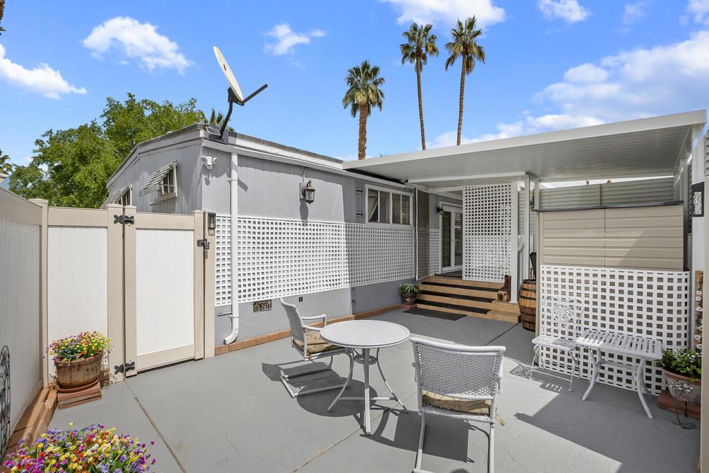 Ramon Mobile Park - Manufactured In Park