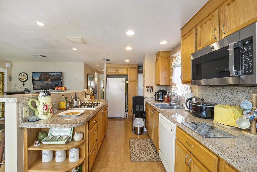 Ramon Mobile Park - Manufactured In Park