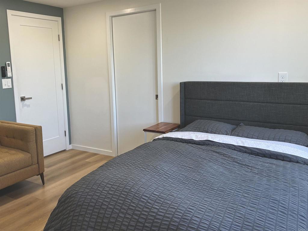 4660 N River Road 136