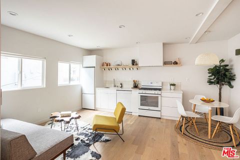 Photo of 1946 3/4 Preston Avenue, Los Angeles, CA 90026 (MLS # 25617495)