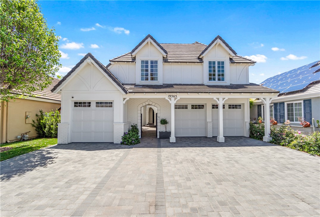 19365 Woodlands Drive