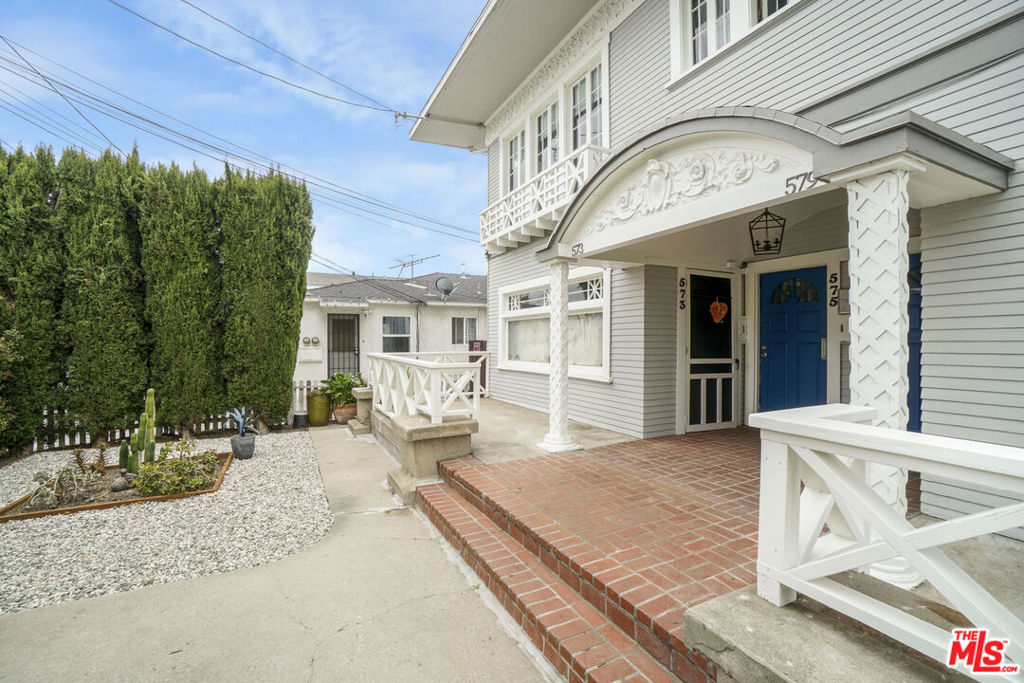 573 W 13th Street