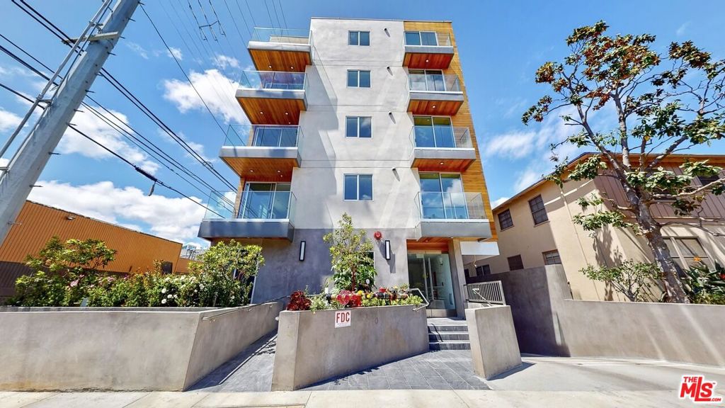 Welcome to the Glenville Villas! This Magnificent Brand New Building is a marvelous modern/contemporary luxury unit in the heart of the Westside with Beautiful South City Views from the Rooftop Deck! Beautiful Brazilian Designed Kitchen, Modern Brazilian Cabinetry, Quartz Stone Counters, Stainless Steel Appliances, Quarts Stone Back-splash, Large Peninsula great for Cooking & Dining. An open living floor plan with lots of natural light creates a great entertaining space. The bedroom has an high-quality Brazilian custom Walk-In closets and woodwork. LED Lighting, in-unit washer/dryer. The building has a beautiful Roof Top Deck with tables and lounge furniture for all tenants to enjoy. Walk to shops, markets, restaurants, all along Pico Blvd or Short Walk to Beverly Dr and Beverly Hills for dining. Easy to see with an appointment. Inquire for Pet.
