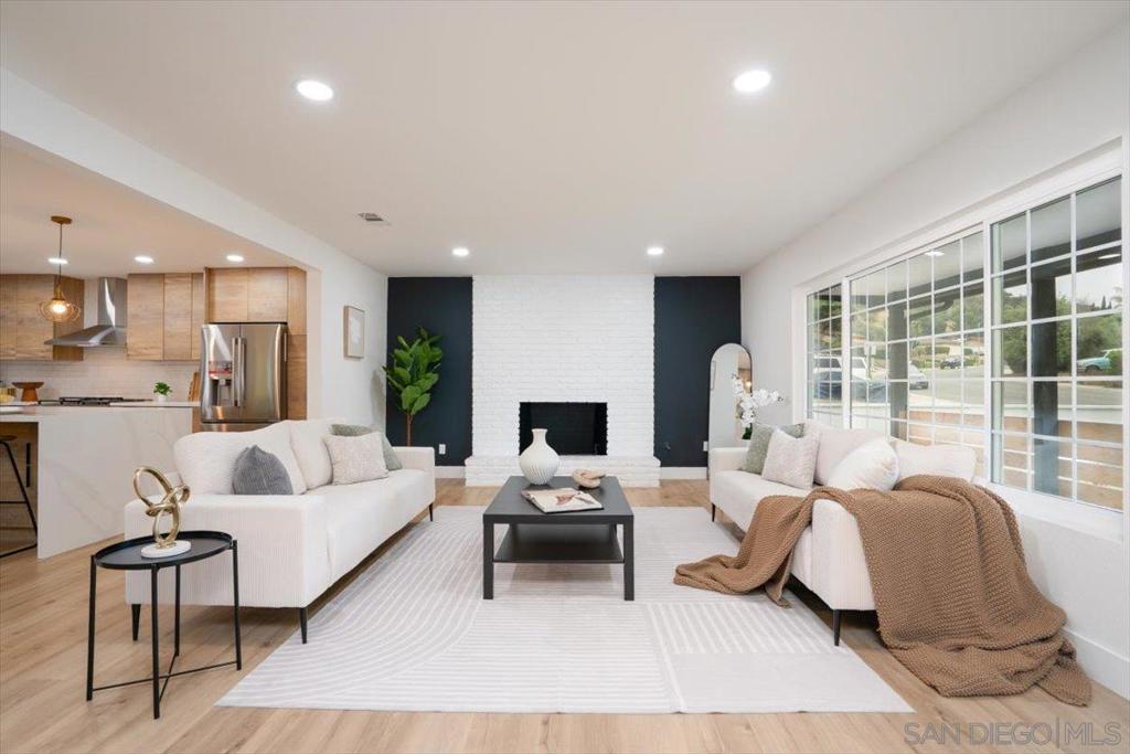 3815 Bonita View Dr