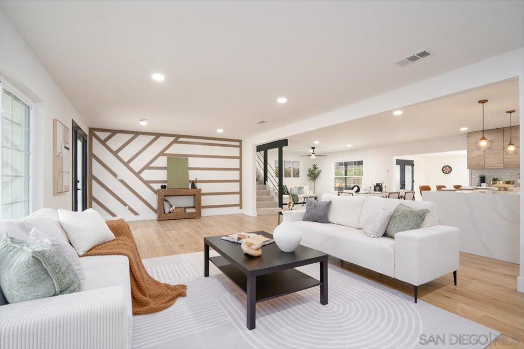 3815 Bonita View Dr