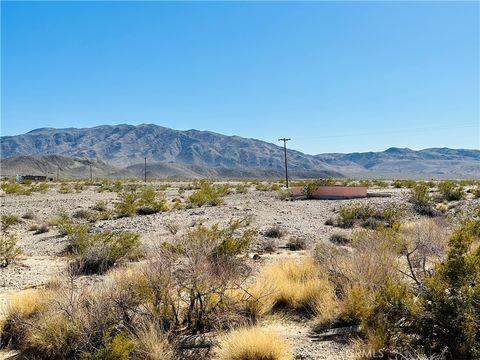 Photo of 5 Sullivan Road, 29 Palms, CA 92277 (MLS # JT26026252)