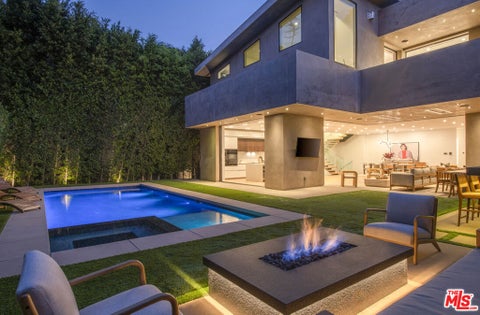 Photo of 1845 Coldwater Canyon Drive, Beverly Hills, CA 90210 (MLS # 26650969)