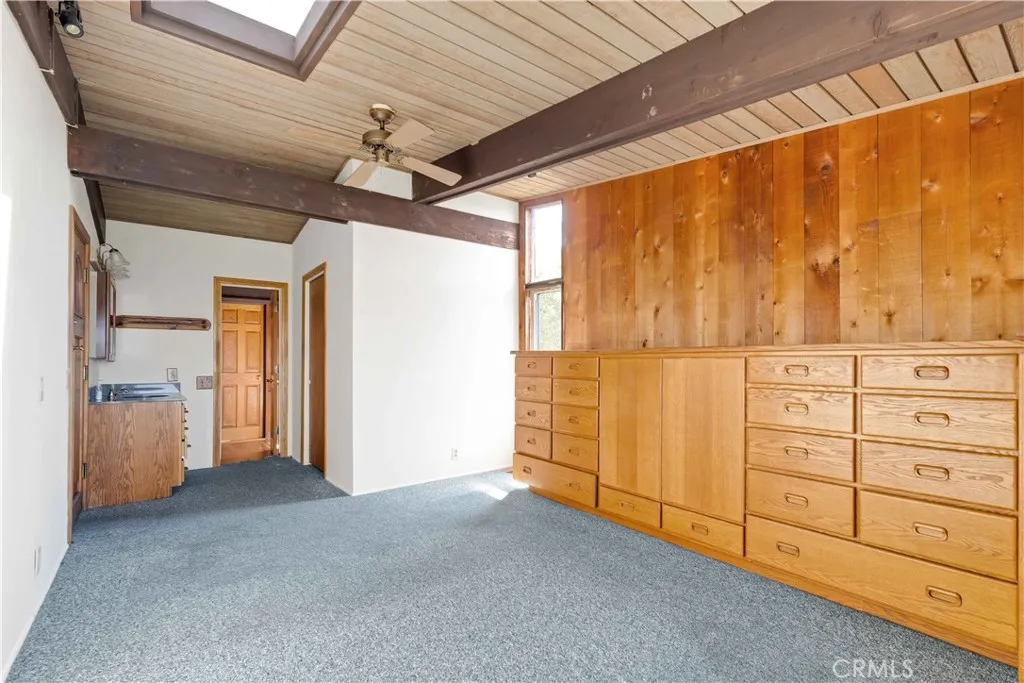 Laguna Beach, California 92651, United States, 4 Bedrooms Bedrooms, ,3 BathroomsBathrooms,Residential,Active,199995