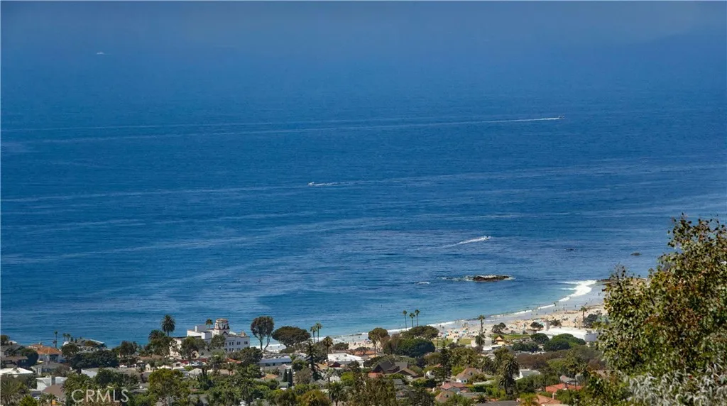 Laguna Beach, California 92651, United States, 4 Bedrooms Bedrooms, ,3 BathroomsBathrooms,Residential,Active,199995