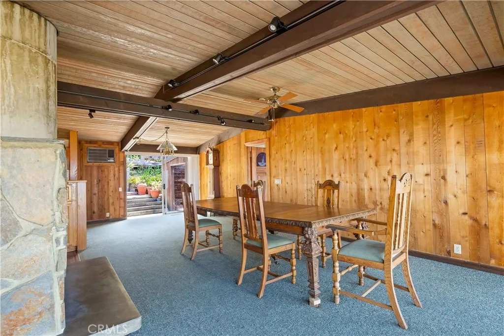 Laguna Beach, California 92651, United States, 4 Bedrooms Bedrooms, ,3 BathroomsBathrooms,Residential,Active,199995