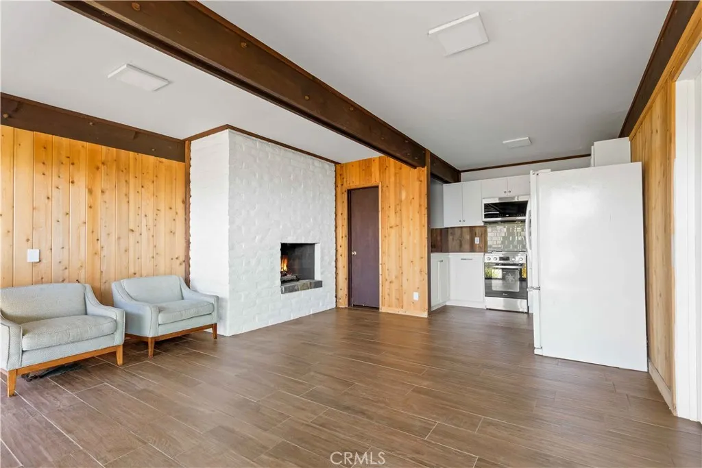 Laguna Beach, California 92651, United States, 4 Bedrooms Bedrooms, ,3 BathroomsBathrooms,Residential,Active,199995