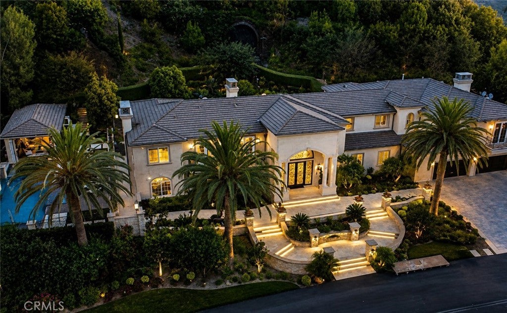 2855 Oak Knoll Drive