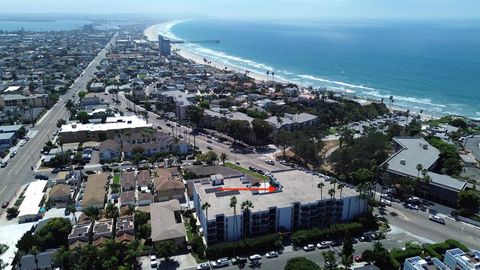 Photo of 727 Sapphire St St #301, San Diego, CA 92109 (MLS # 260007552SD)