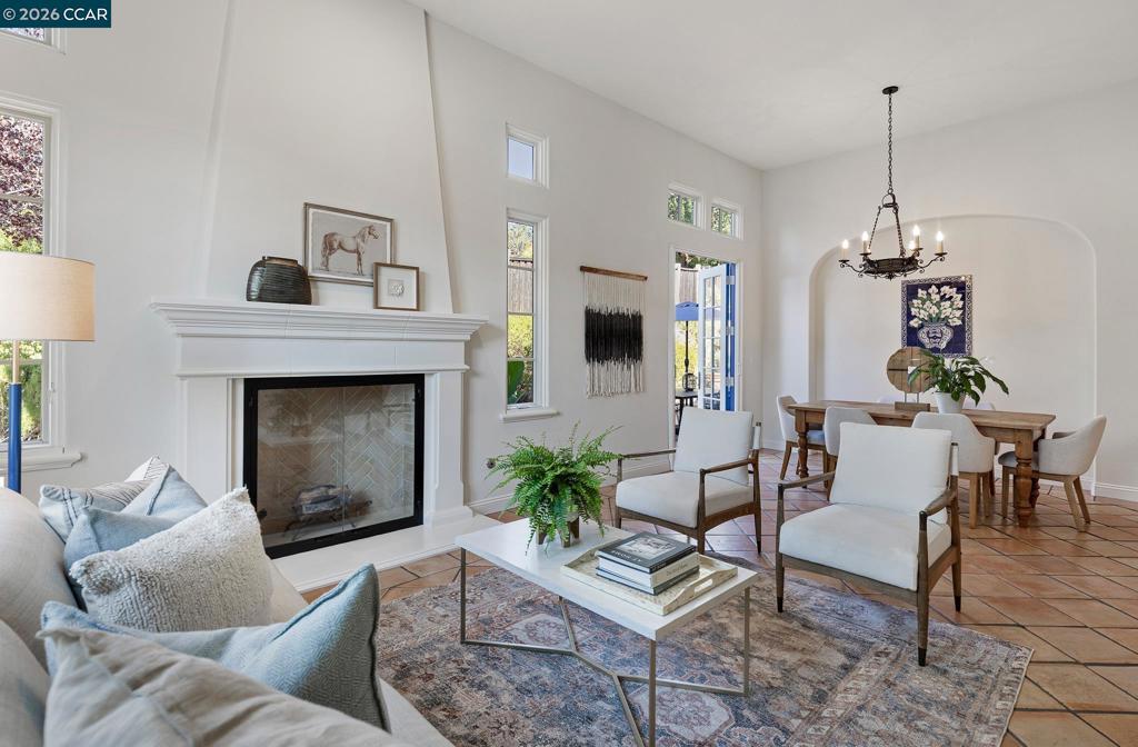 31 Maison Ct