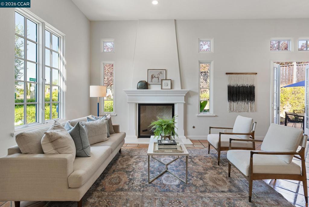 31 Maison Ct