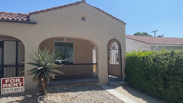 Totally remodeled unit. Freshly painted, new kitchen, new bathroom, new A/C. Living room, dining room, kitchen, laundry in the unit, bathroom and a good size bedroom. Has a big covered patio by the front of the unit. Close to freeways. Cul-De-Sac. Ready to move in.