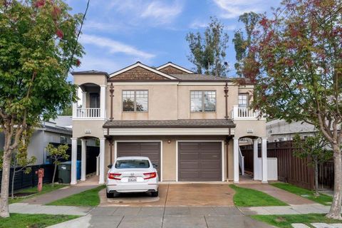 Photo of 806 Edgehill Drive, Burlingame, CA 94010 (MLS # ML82028746)