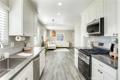 MLS: IG26193298