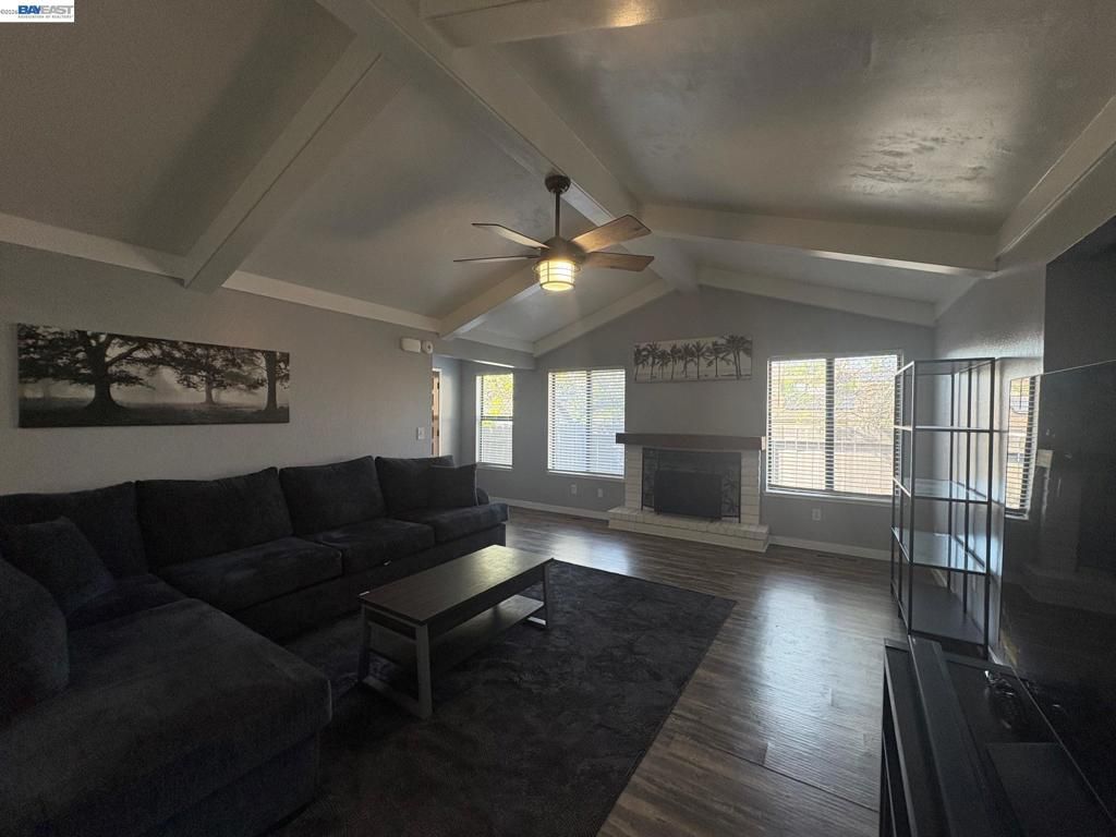 Photo of 1246 Almondwood Drive Dr, Antioch, CA 94509 (MLS # 41131112)