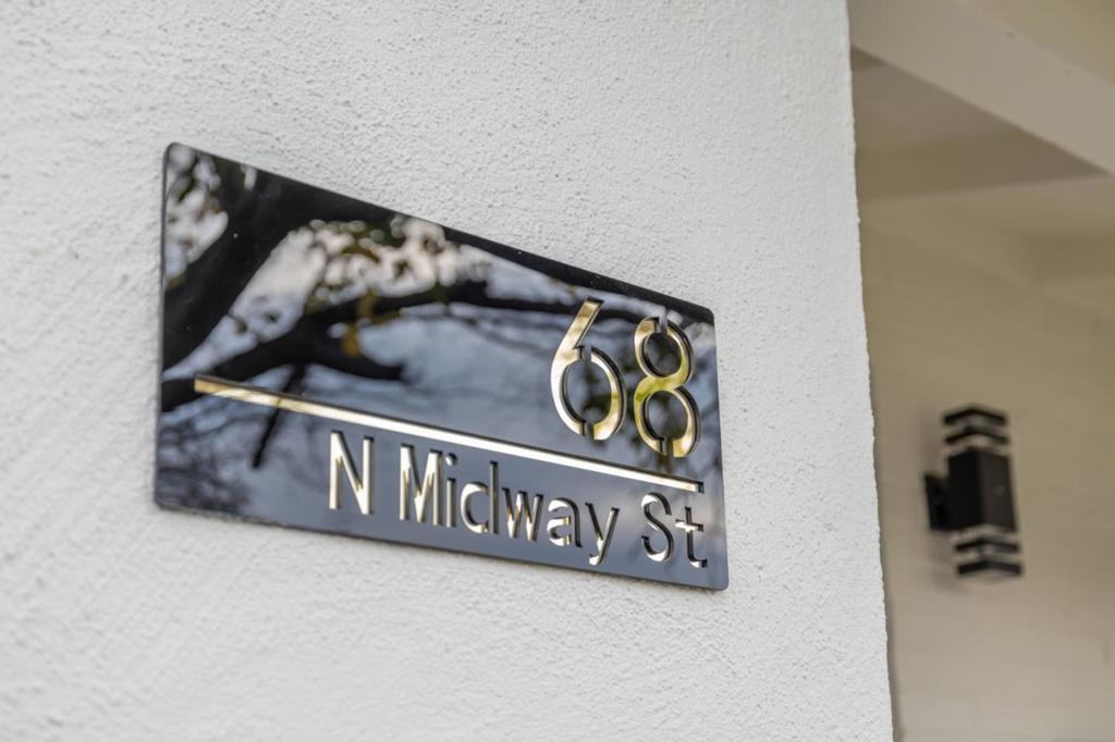68 N Midway Street