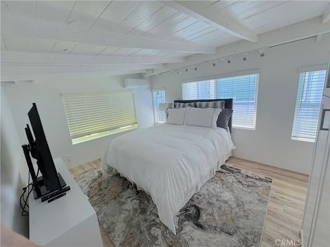 Tiny photo for 726 1/2 Esplanade, Redondo Beach, CA 90277 (MLS # SB25166504)