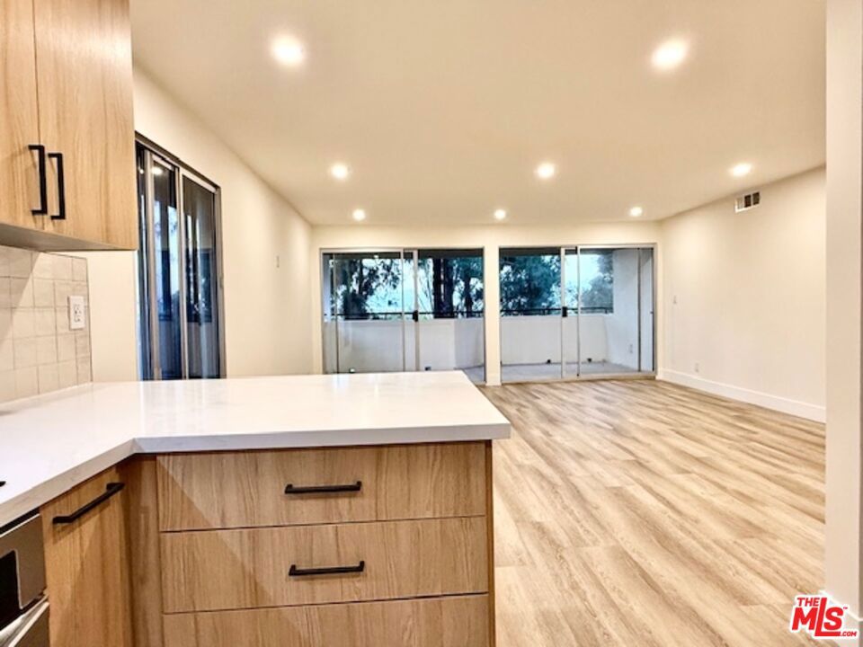 Laguna Village - Residential