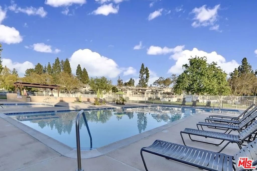 Laguna Village - Residential