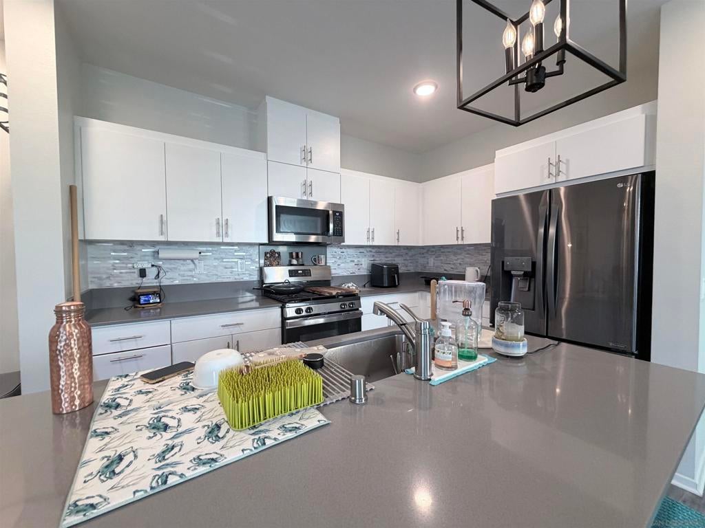 5203 Beachfront Cove ST 18, San Diego CA 92154
