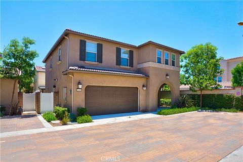 Photo of 30405 Village Terrace DR, Menifee, CA 92584 (MLS # SW26122094)