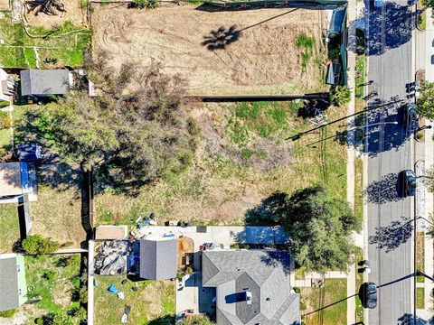 Photo of 295 W Montana Street, Pasadena, CA 91103 (MLS # SB25256621)