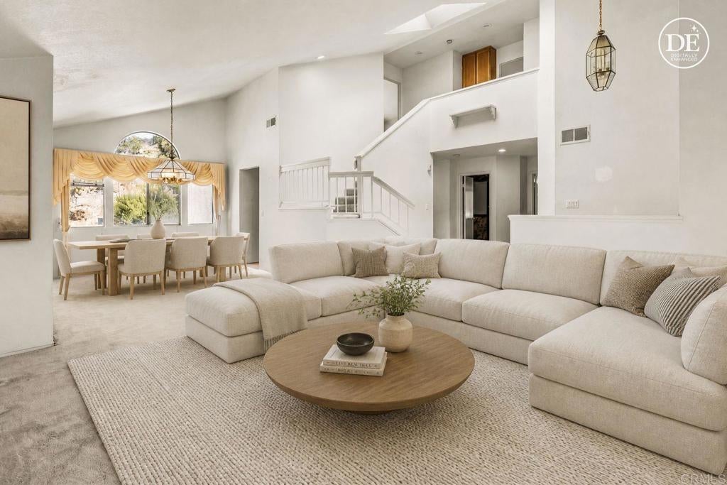 9220 Calle De Vista Oeste, San Diego CA 92129