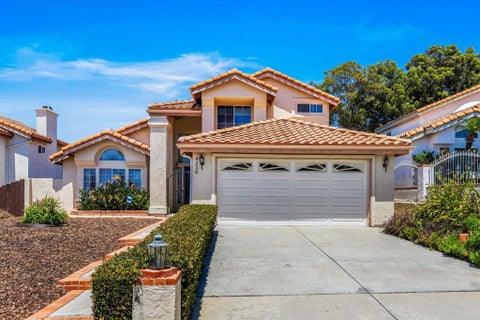 Photo of 9220 Calle De Vista Oeste, San Diego, CA 92129 (MLS # NDP2607125)