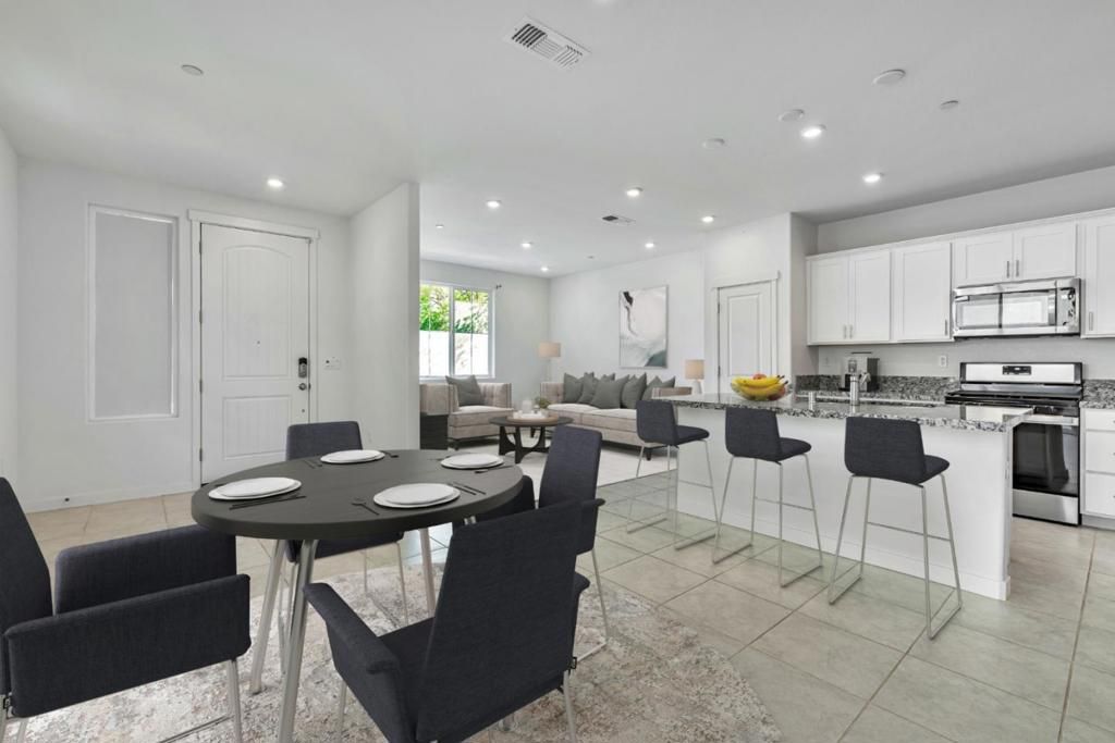 Photo of 182 E Mcclintock Lane, Mountain House, CA 95391 (MLS # ML82021655)