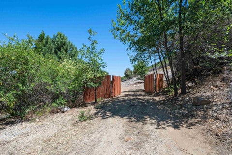 Photo of 17150 Iron Springs Rd Rd, Julian, CA 92036 (MLS # 260015210SD)