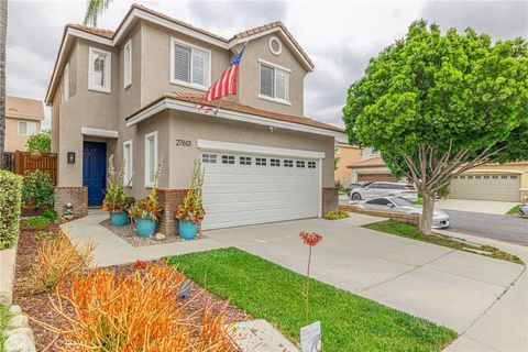Photo of 27613 Elkwood Ln, Castaic, CA 91384 (MLS # SR26064503)