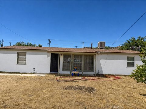 Photo of 1118 W P14 Avenue W, Palmdale, CA 93551 (MLS # SR26102747)