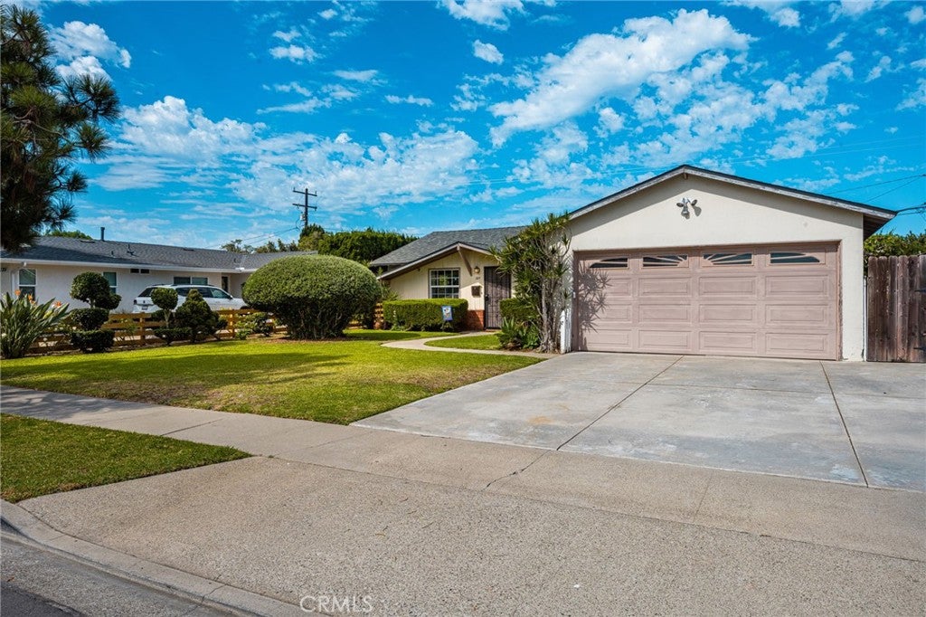 2211 Meyer