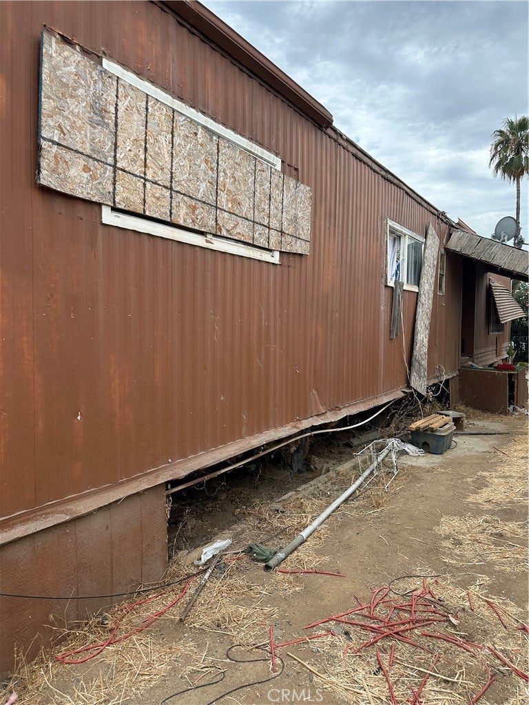 27702 Van Buren