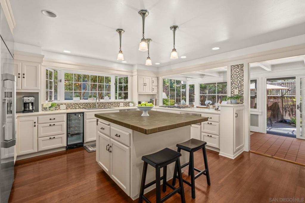 4316 Hermosa Way