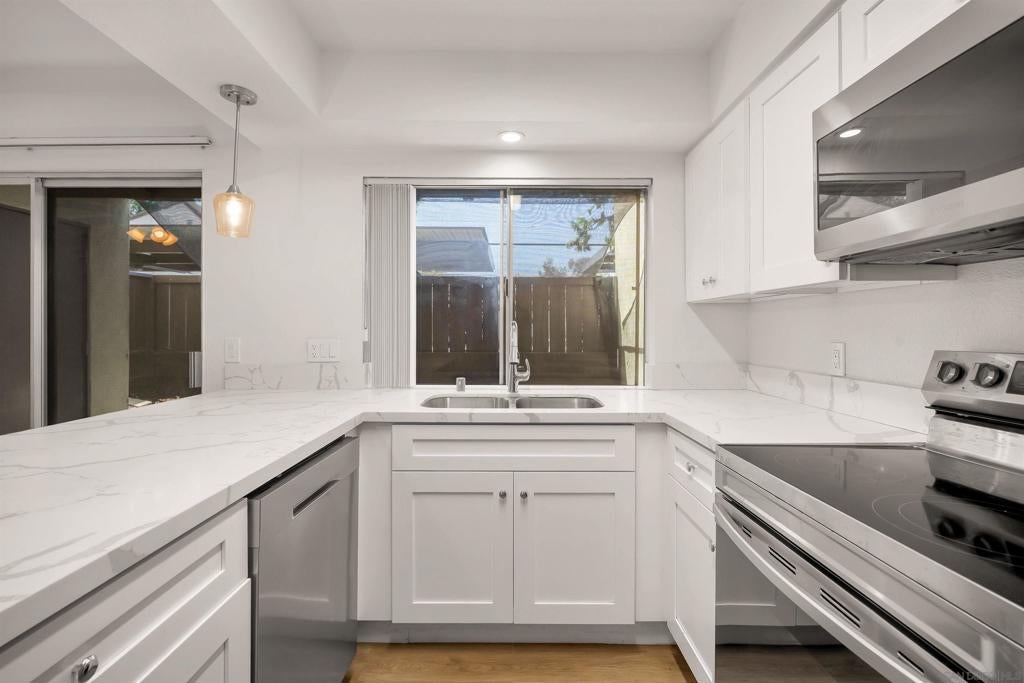 7982 Mission Center Ct C