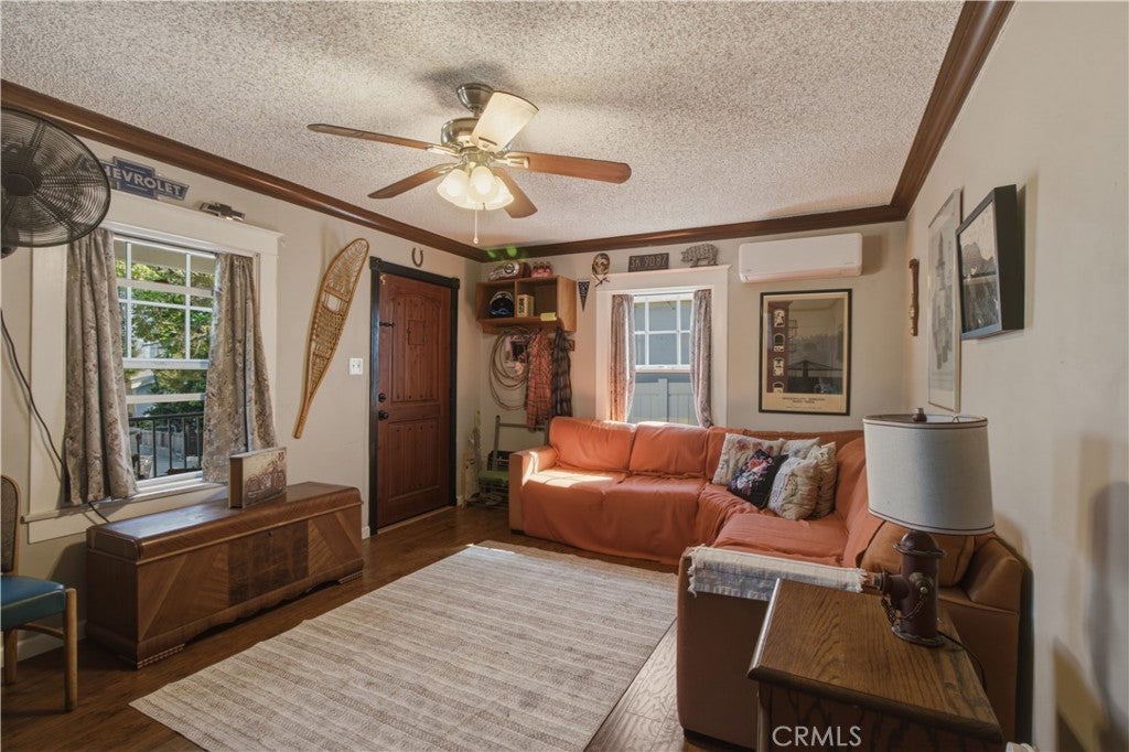337 N Occidental