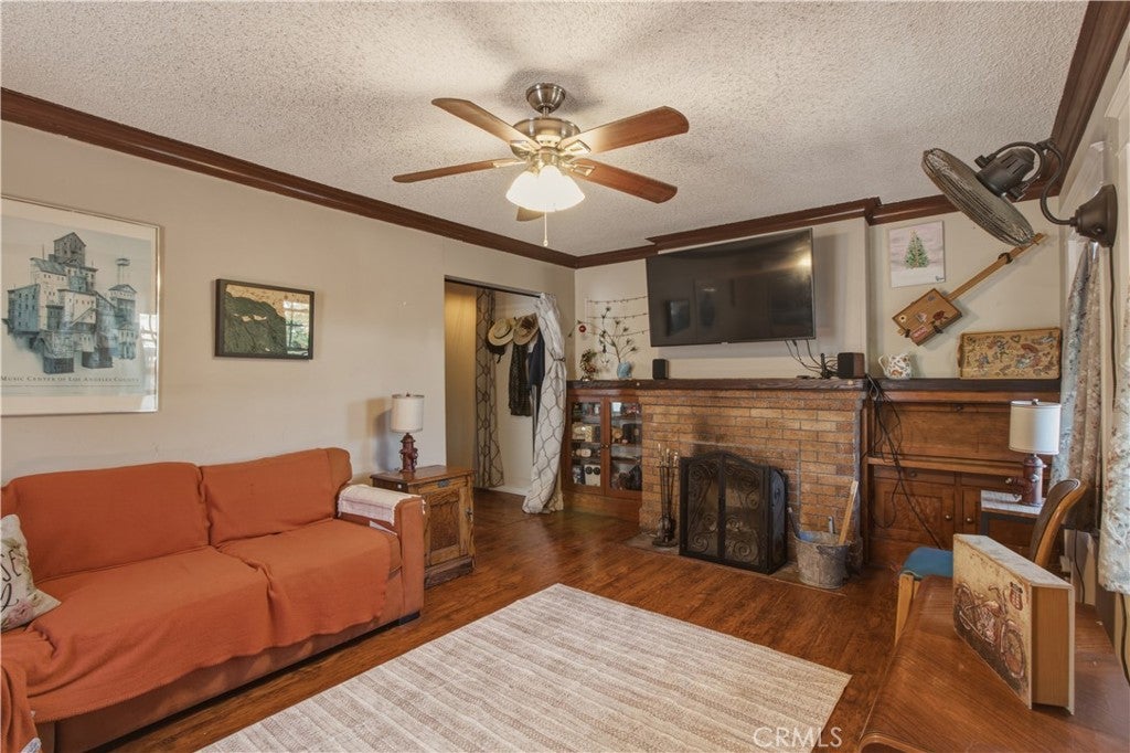 337 N Occidental
